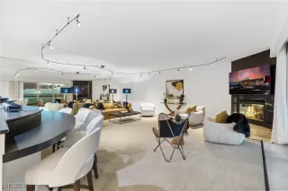 Photo #3: 2623768 Listing 