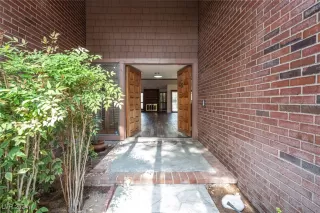 Photo #2: 2623769 Listing 