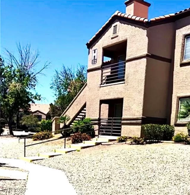 MLS: 2623781 Condo For Sale