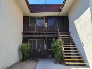 Photo #1: 2623802 Listing 