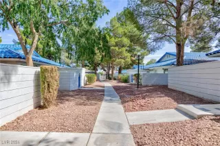 Photo #2: 2623815 Listing