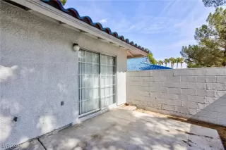 Photo #3: 2623815 Listing