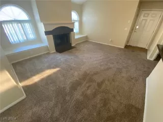 Photo #4: 2623839 Listing