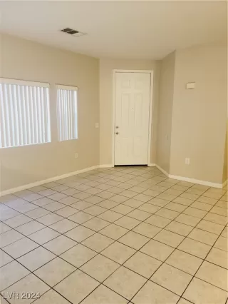 Photo #3: 2623860 Listing 