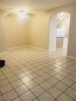 Photo #4: 2623860 Listing 