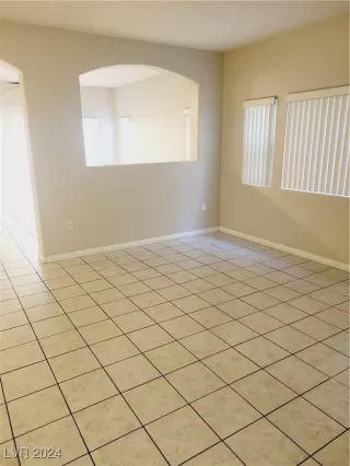 Photo #5: 2623860 Listing 