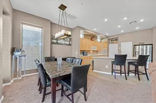 Photo #6: 2623866 Listing