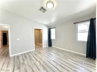 Photo #4: 2623897 Listing 