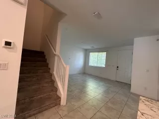 Photo #5: 2623929 Listing 