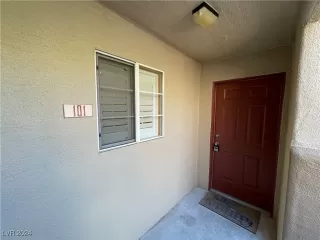 Photo #1: 2623955 Listing 