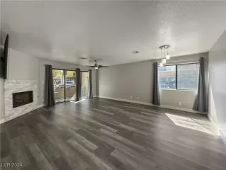 Photo #2: 2623968 Listing 