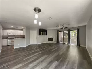 Photo #3: 2623968 Listing 