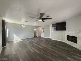 Photo #4: 2623968 Listing 