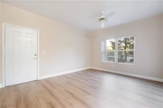 Photo #5: 2623979 Listing 