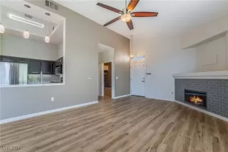 Photo #4: 2624001 Listing