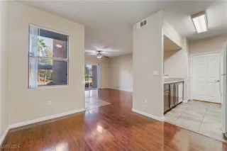 Photo #3: 2624017 Listing 