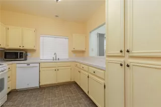 Photo #5: 2624100 Listing