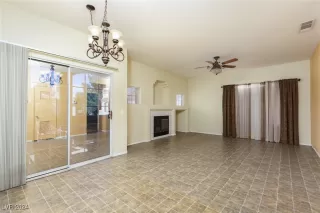 Photo #6: 2624100 Listing