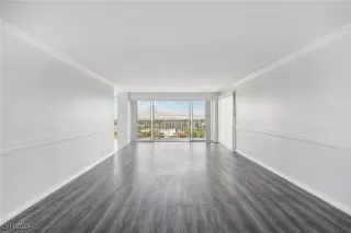 Photo #6: 2624113 Listing