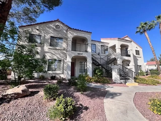 MLS: 2624128 Condo For Sale