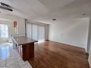 Photo #3: 2624128 Listing 