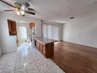 Photo #4: 2624128 Listing 