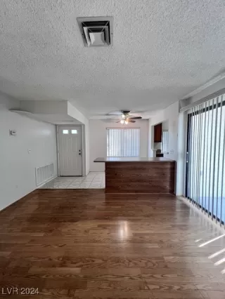 Photo #5: 2624128 Listing 