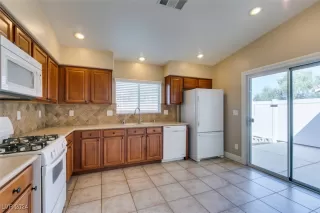 Photo #6: 2624132 Listing 