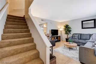 Photo #4: 2624140 Listing 
