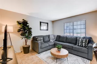 Photo #6: 2624140 Listing 