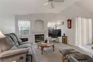 Photo #5: 2624148 Listing