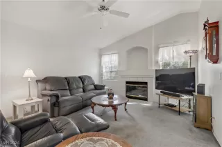 Photo #6: 2624148 Listing