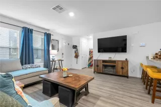 Photo #3: 2624187 Listing 