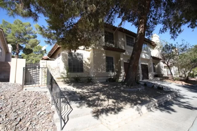 MLS: 2624190 Condo For Sale