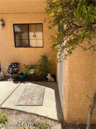 Photo #1: 2624191 Listing 