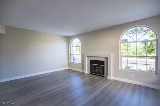 Photo #5: 2624207 Listing 