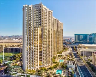 Photo #2: 2624212 Listing