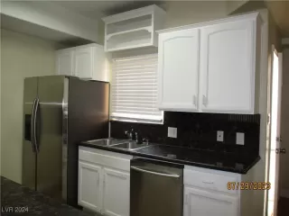 Photo #2: 2624228 Listing 