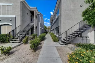 Photo #3: 2624243 Listing