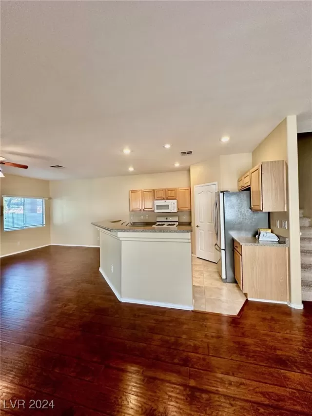 MLS: 2624259 Condo For Sale