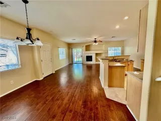 Photo #3: 2624259 Listing 