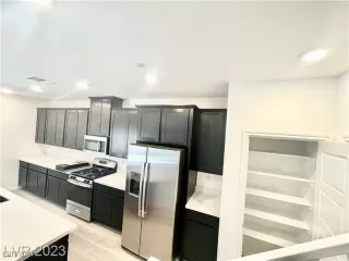Photo #5: 2624295 Listing 