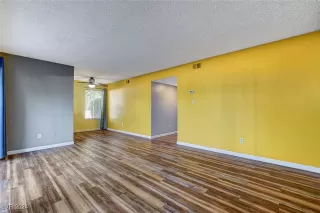 Photo #2: 2624303 Listing