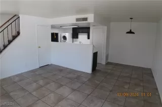 Photo #5: 2624321 Listing 