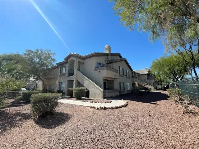 MLS: 2624327 Condo For Sale