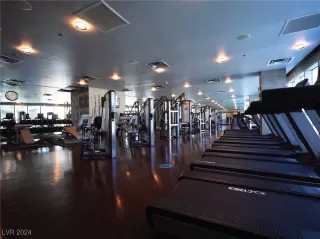 Photo #1: 2624336 Listing 