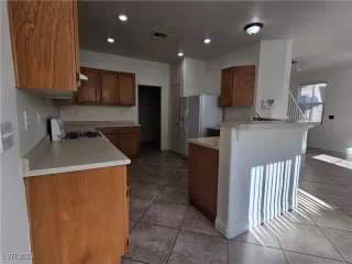 Photo #6: 2624355 Listing 