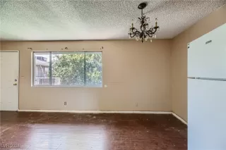 Photo #5: 2624402 Listing