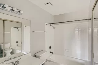 Photo #5: 2624417 Listing