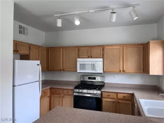 Photo #6: 2624447 Listing 